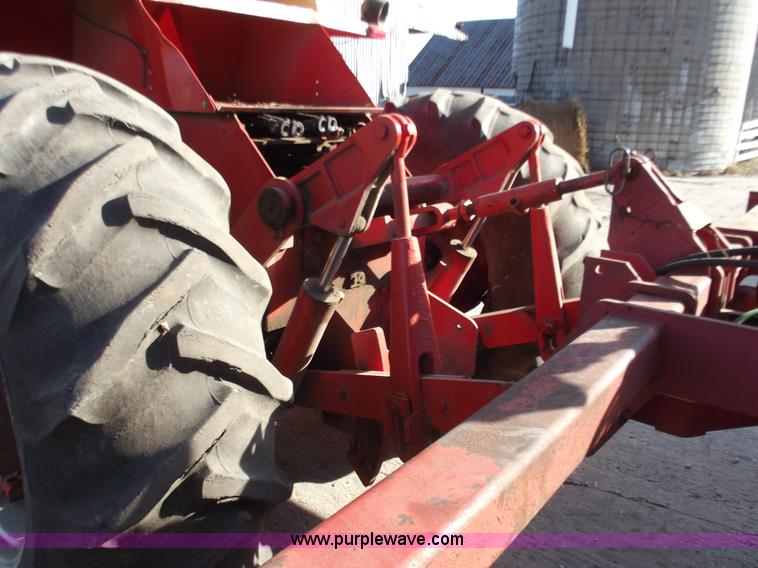 image for item B6148 1973 Case 2470 4WD tractor