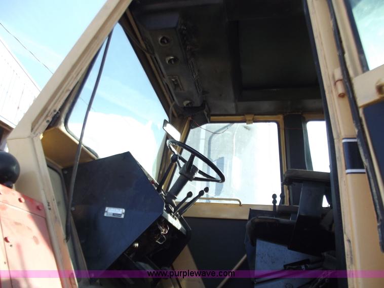 image for item B6148 1973 Case 2470 4WD tractor