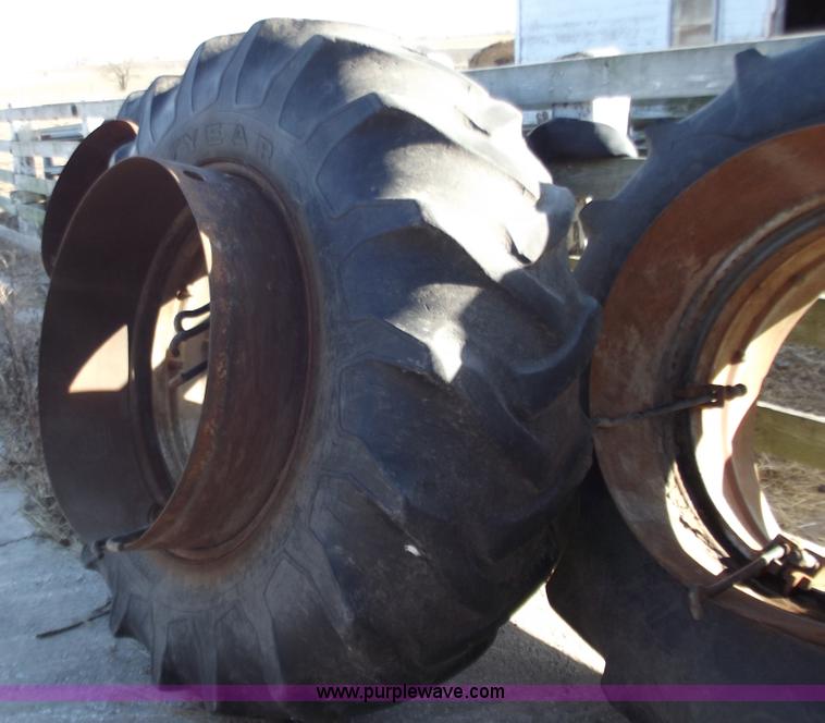 image for item B6148 1973 Case 2470 4WD tractor