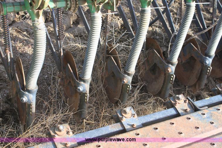 image for item B8901 John Deere 8300 grain drill