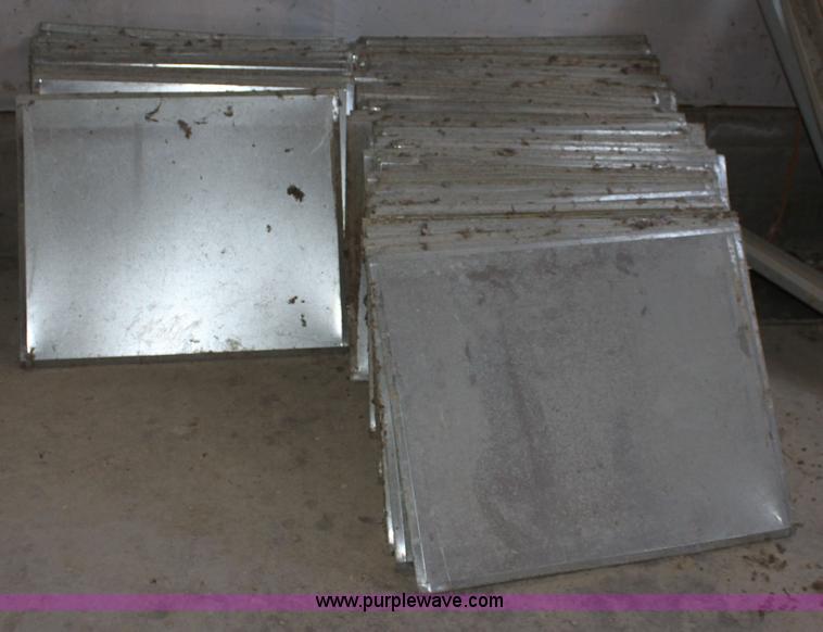 image for item B8956 (10) GQF five battery breeding pens