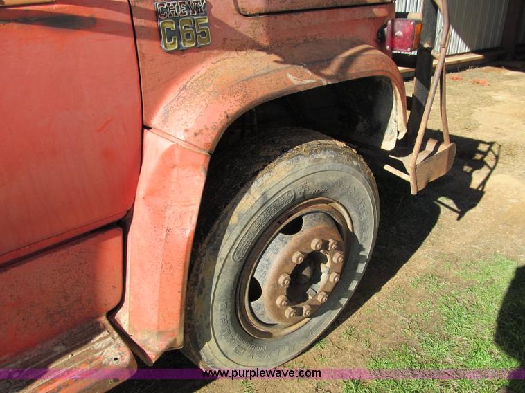 image for item D3007 1974 Chevrolet C65 dump truck