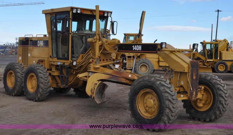 image for item A5810 1998 Caterpillar 140H motor grader VHP