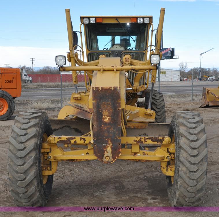 image for item A5810 1998 Caterpillar 140H motor grader VHP