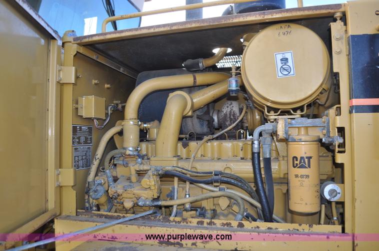 image for item A5810 1998 Caterpillar 140H motor grader VHP