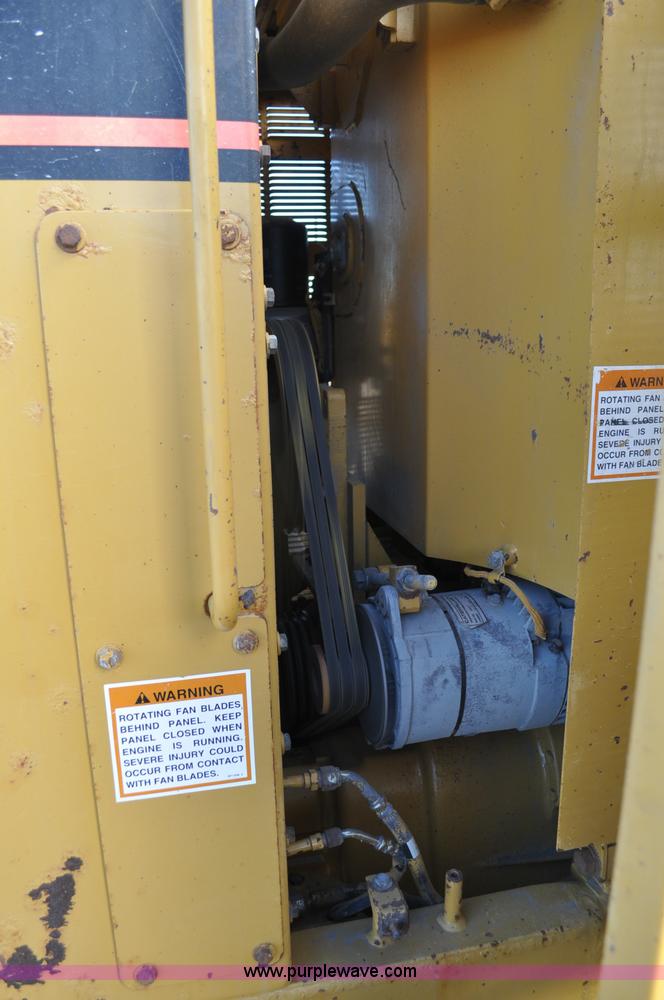 image for item A5810 1998 Caterpillar 140H motor grader VHP