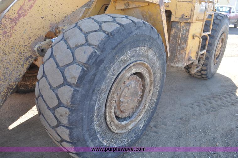 image for item A5811 1981 Caterpillar 966D wheel loader