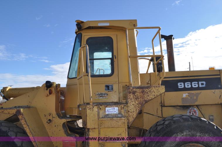 image for item A5811 1981 Caterpillar 966D wheel loader