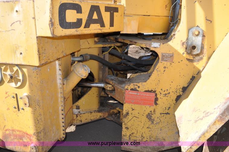 image for item A5811 1981 Caterpillar 966D wheel loader