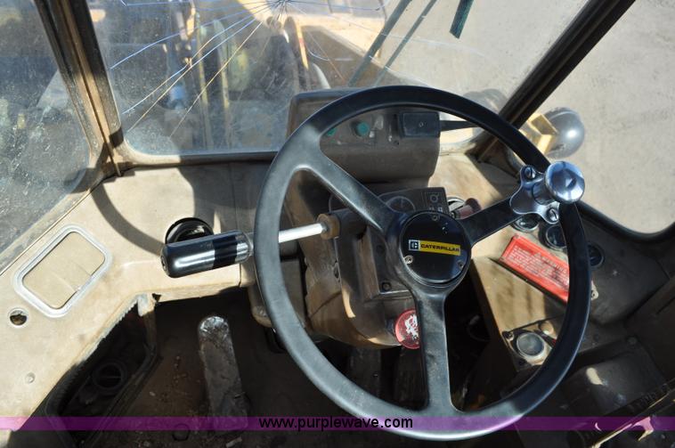 image for item A5811 1981 Caterpillar 966D wheel loader