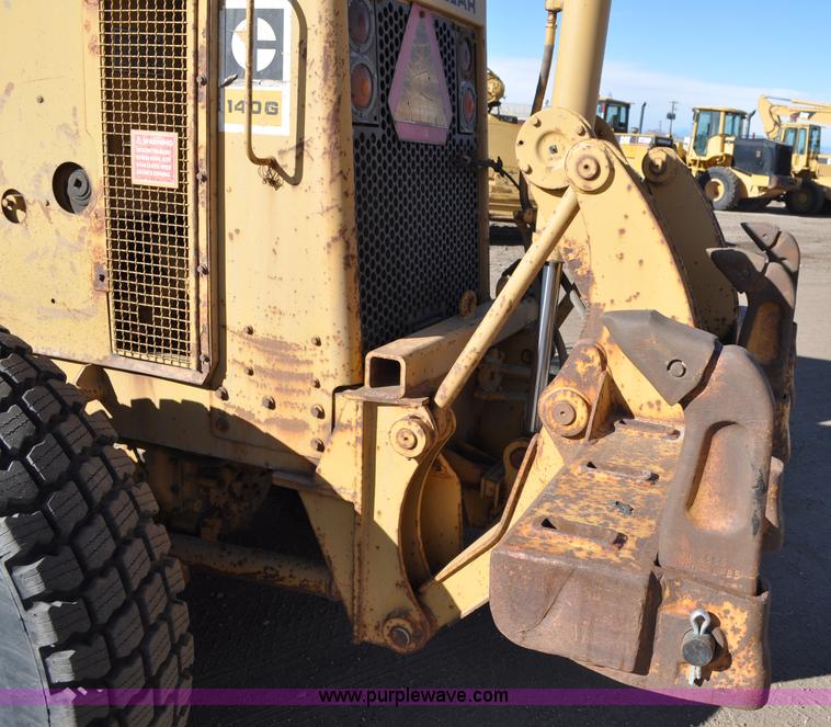 image for item A5812 1982 Caterpillar 140G motor grader