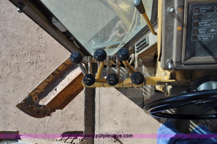 image for item A5812 1982 Caterpillar 140G motor grader