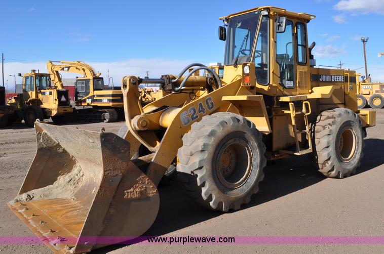 image for item A5813 1993 John Deere 624G wheel loader