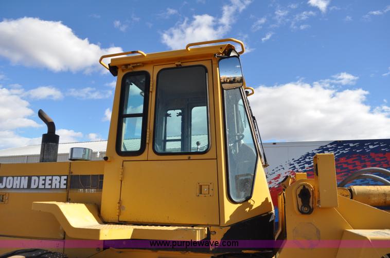 image for item A5813 1993 John Deere 624G wheel loader