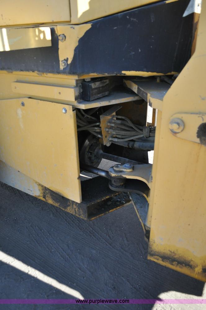 image for item A5813 1993 John Deere 624G wheel loader