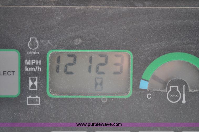 image for item A5813 1993 John Deere 624G wheel loader