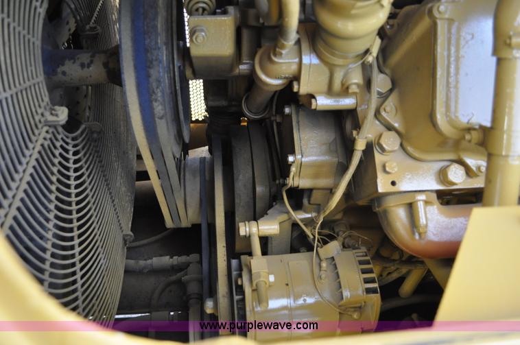 image for item A5814 1980 Caterpillar 988B wheel loader