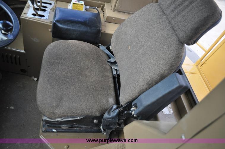 image for item A5814 1980 Caterpillar 988B wheel loader