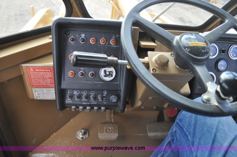 image for item A5814 1980 Caterpillar 988B wheel loader