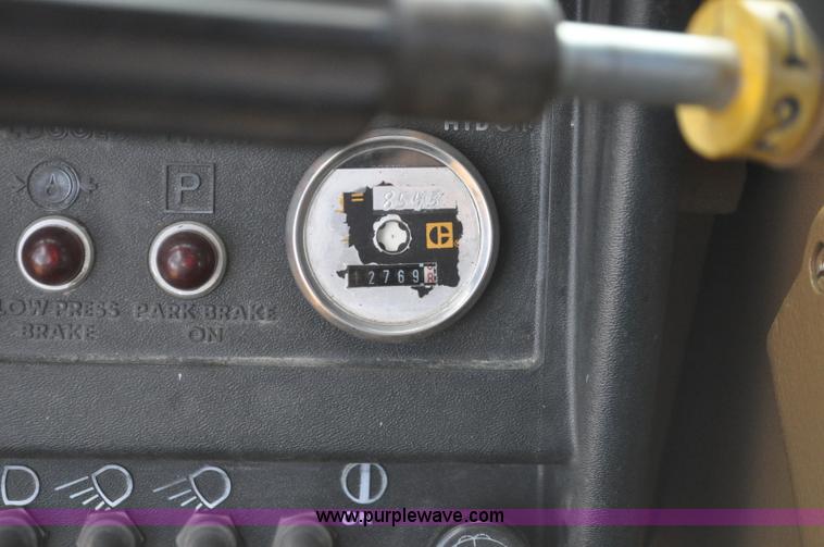 image for item A5814 1980 Caterpillar 988B wheel loader