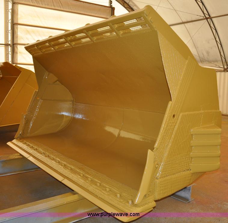 image for item A5814 1980 Caterpillar 988B wheel loader