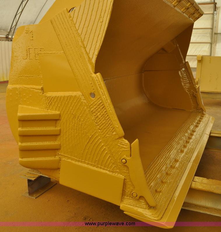image for item A5814 1980 Caterpillar 988B wheel loader