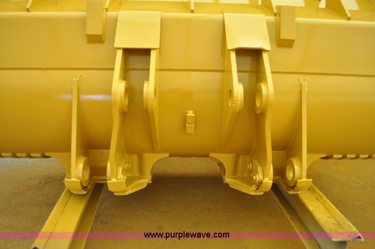 image for item A5814 1980 Caterpillar 988B wheel loader