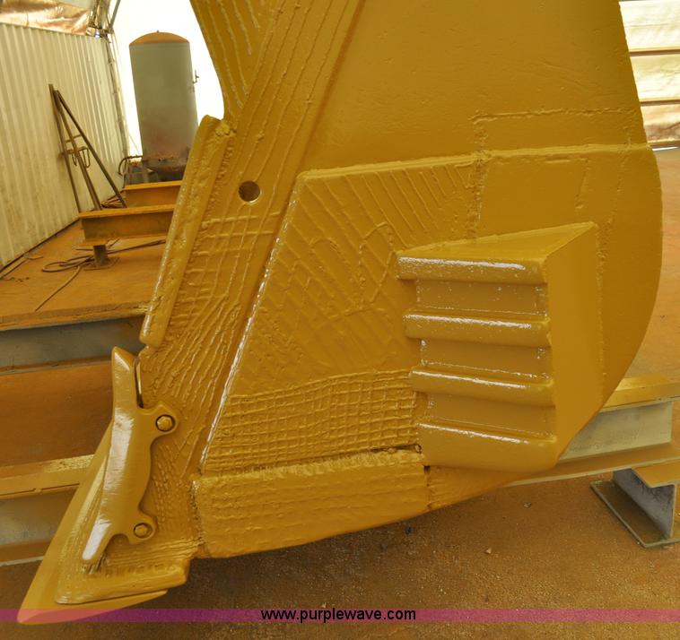 image for item A5814 1980 Caterpillar 988B wheel loader
