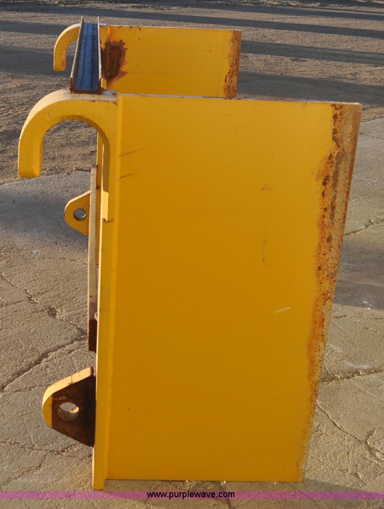 image for item A5814 1980 Caterpillar 988B wheel loader