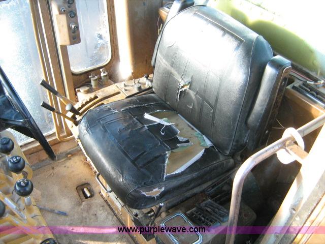 image for item A5815 1984 Caterpillar 140G motor grader