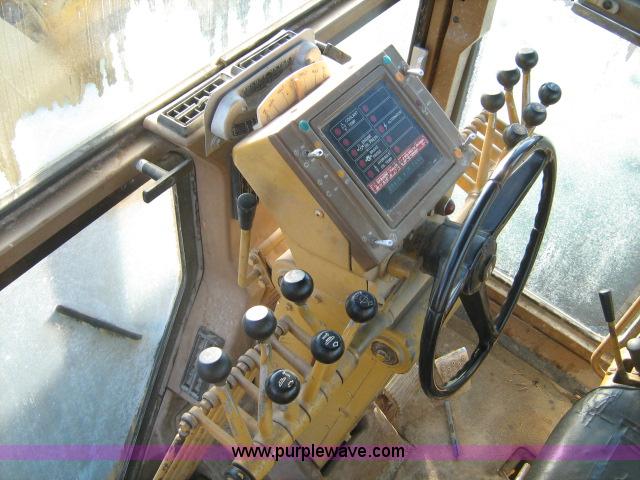 image for item A5815 1984 Caterpillar 140G motor grader
