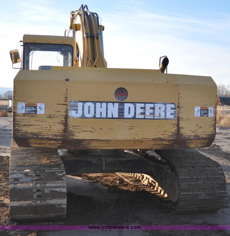 image for item A5841 1997 John Deere 690E LC excavator