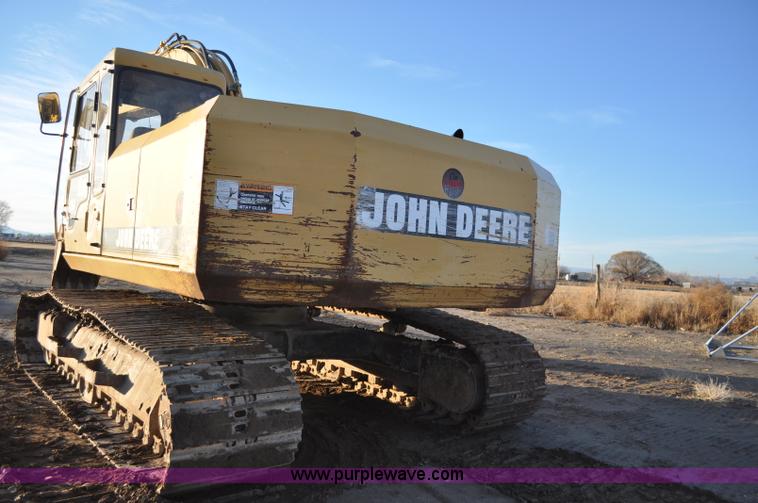 image for item A5841 1997 John Deere 690E LC excavator