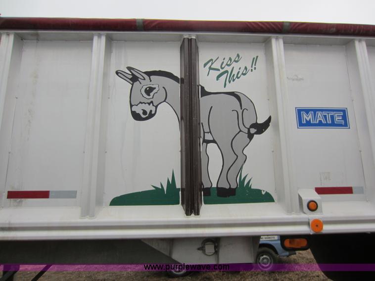 image for item A5641 1993 Mate 39' end dump trailer
