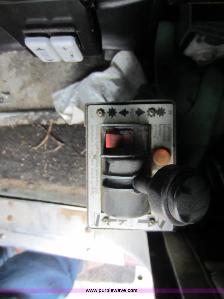 image for item A5642 1989 Kenworth T600 semi truck