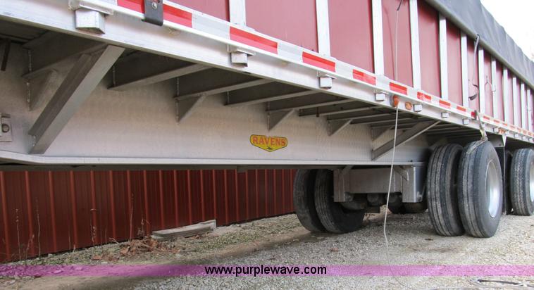 image for item B2589 1976 Raven 40' flatbed trailer