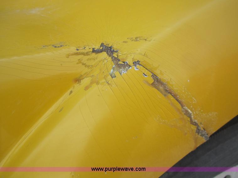 image for item B3155 1996 Kenworth T800 semi truck