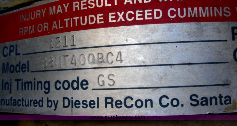 image for item B5605 1988 International F8300 semi truck