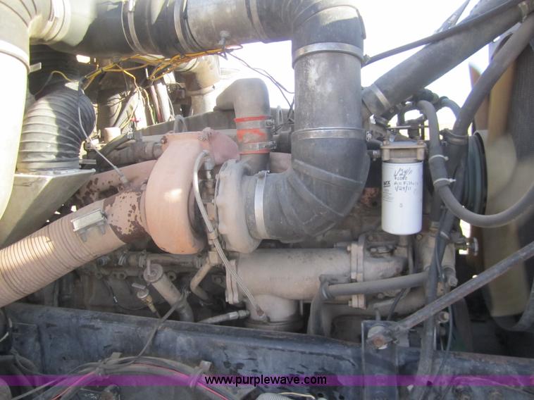 image for item B5606 1986 Freightliner FLC semi truck