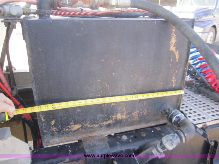 image for item B5606 1986 Freightliner FLC semi truck