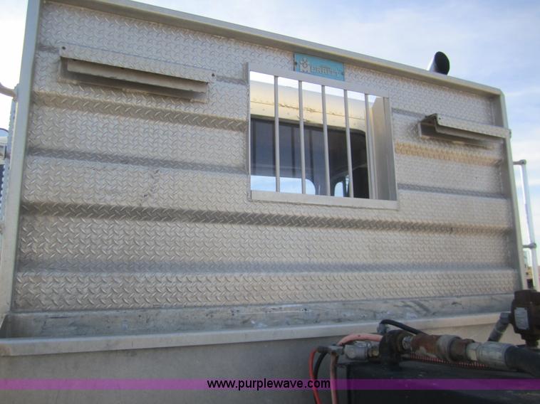 image for item B5606 1986 Freightliner FLC semi truck