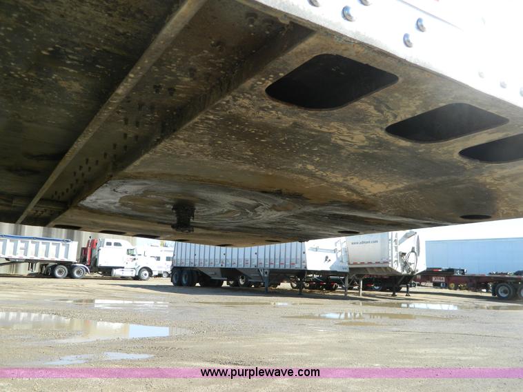 image for item D8758 2001 utility box van trailer