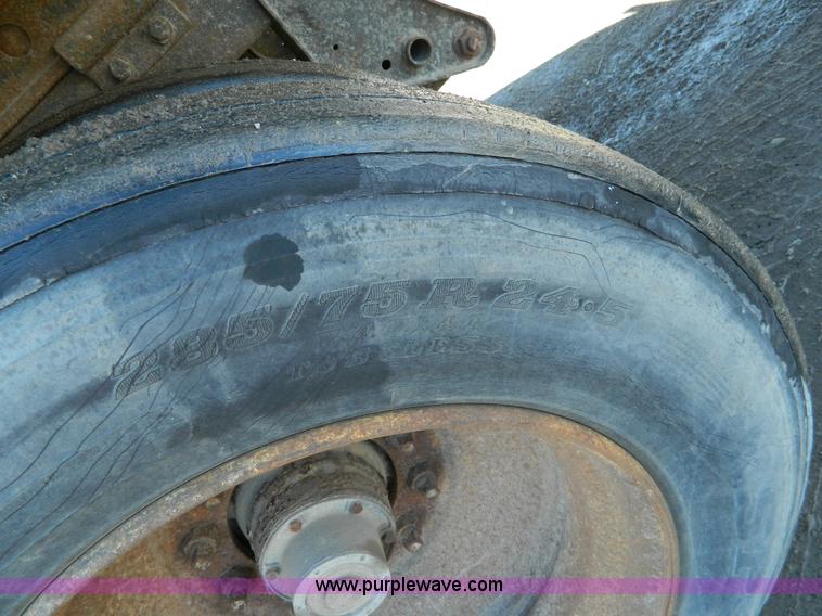 image for item D8760 1990 Trailmobile box van trailer