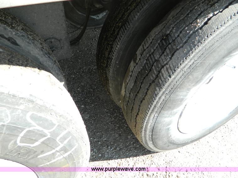 image for item D8762 2000 Great Dane box van trailer