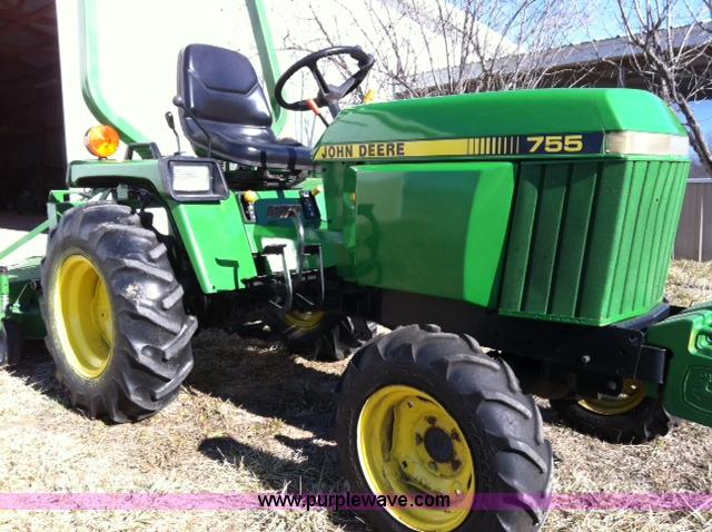 image for item A1847 John Deere 755 MFWD tractor
