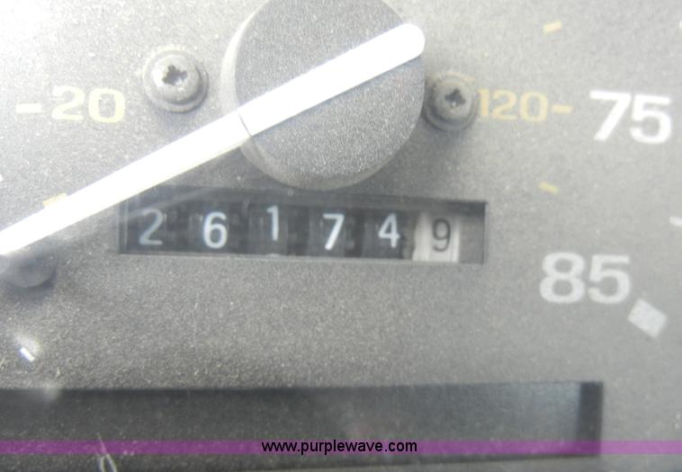 image for item A3457 1992 Ford Ranger XLT pickup truck