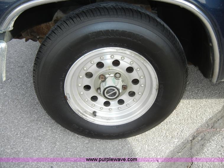 image for item A3457 1992 Ford Ranger XLT pickup truck