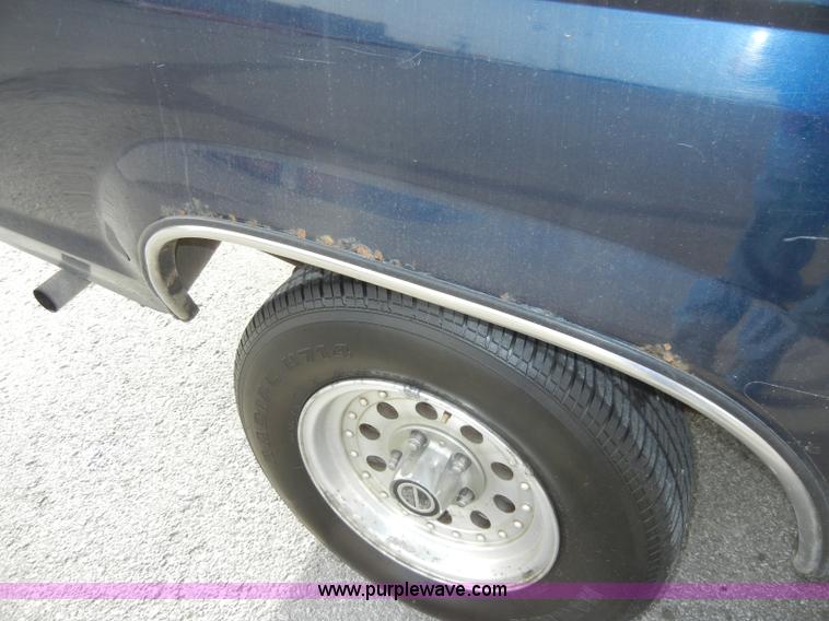 image for item A3457 1992 Ford Ranger XLT pickup truck