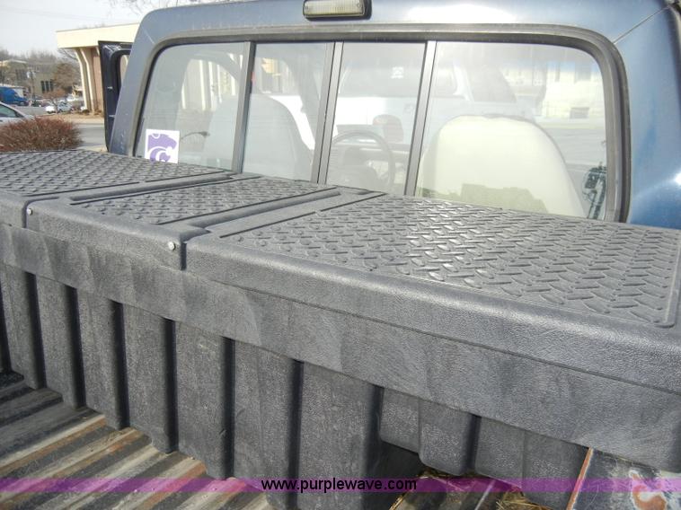 image for item A3457 1992 Ford Ranger XLT pickup truck