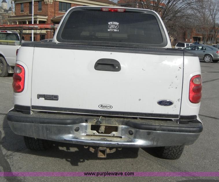image for item A3460 2002 Ford F150 Lariat super crew pickup truck